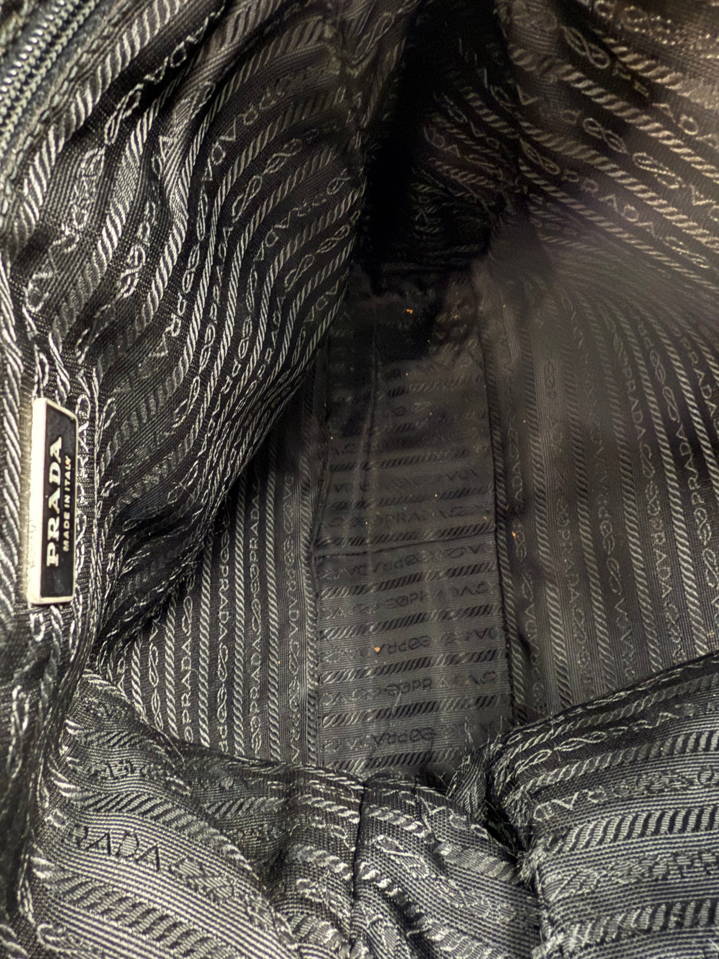 Prada Nylon Sidebag schwarz