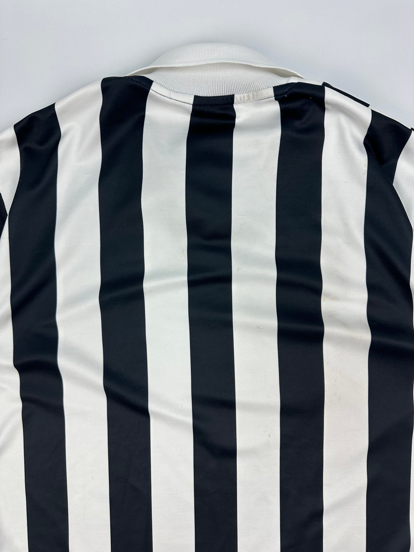 Vintage Kappa Juventus Turin Jersey schwarz/weiß Gr. XL