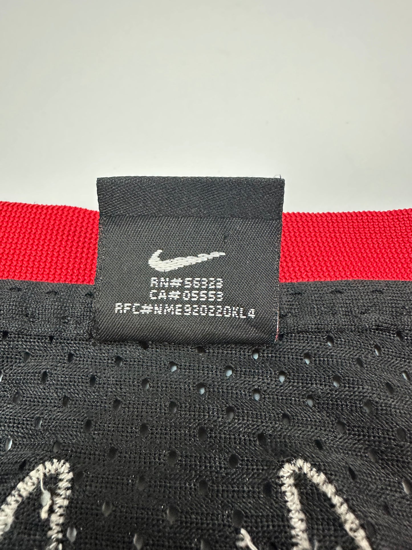 Vintage Nike Chicago Bulls / Jordan Basketball Trikot schwarz/rot Gr. M