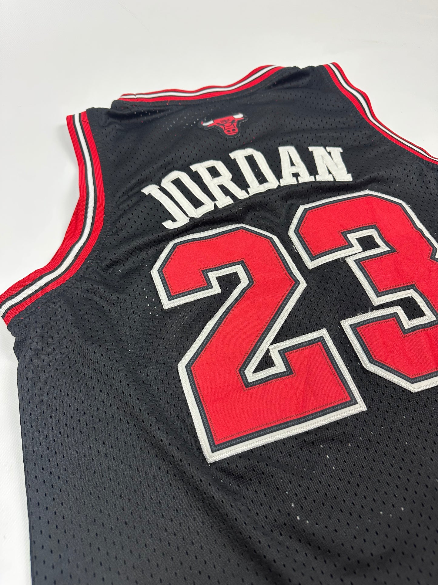 Vintage Nike Chicago Bulls / Jordan Basketball Trikot schwarz/rot Gr. M