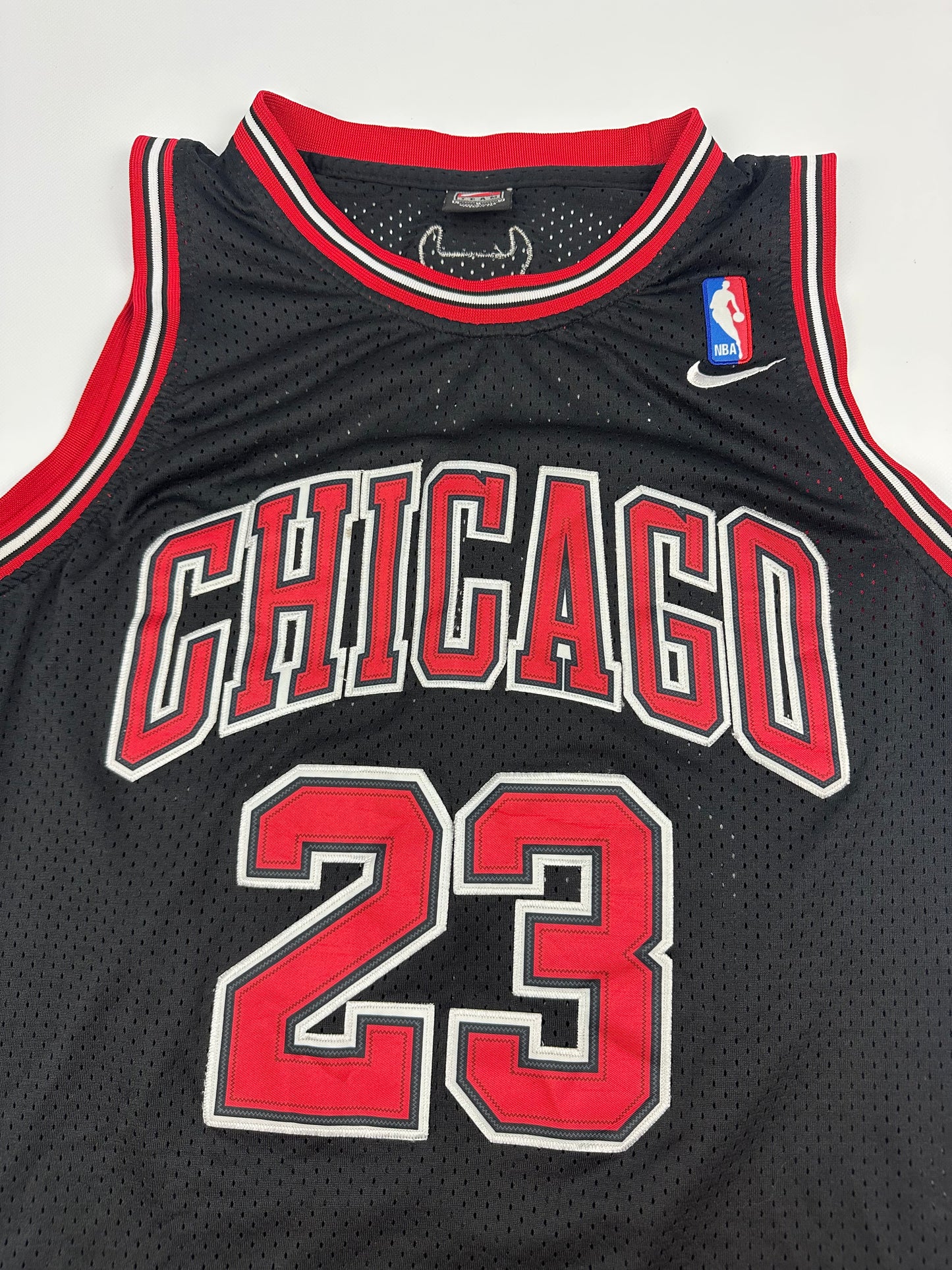 Vintage Nike Chicago Bulls / Jordan Basketball Trikot schwarz/rot Gr. M