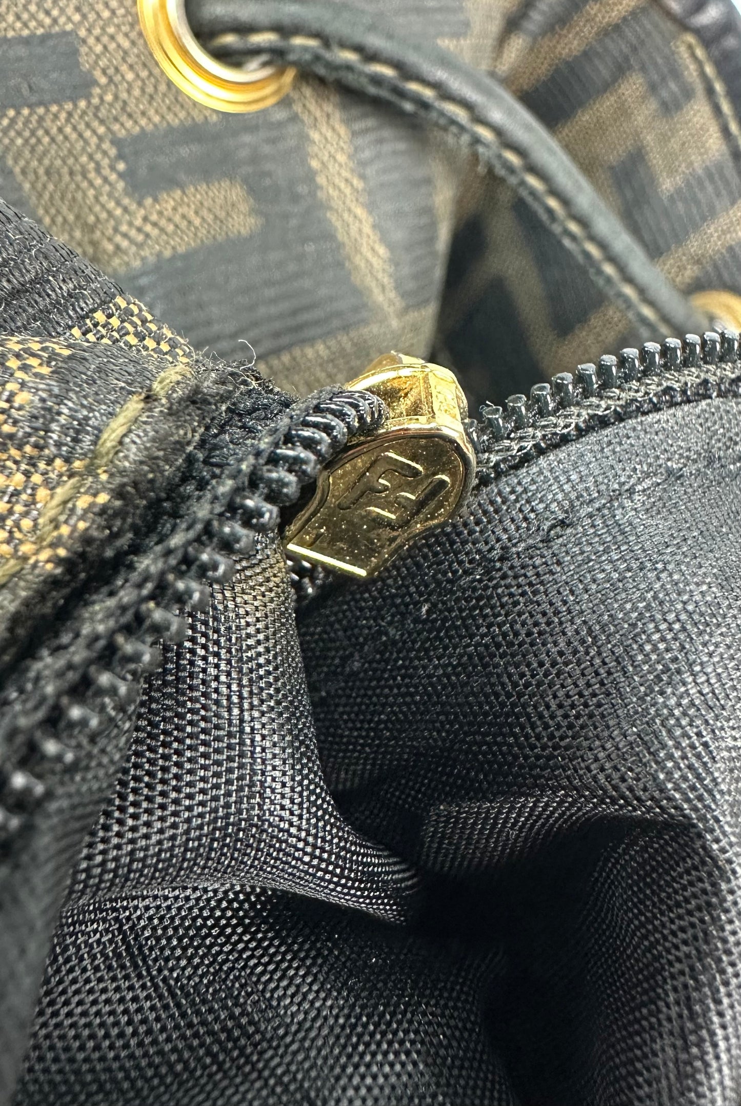Vintage Fendi Umhängetasche braun/gold