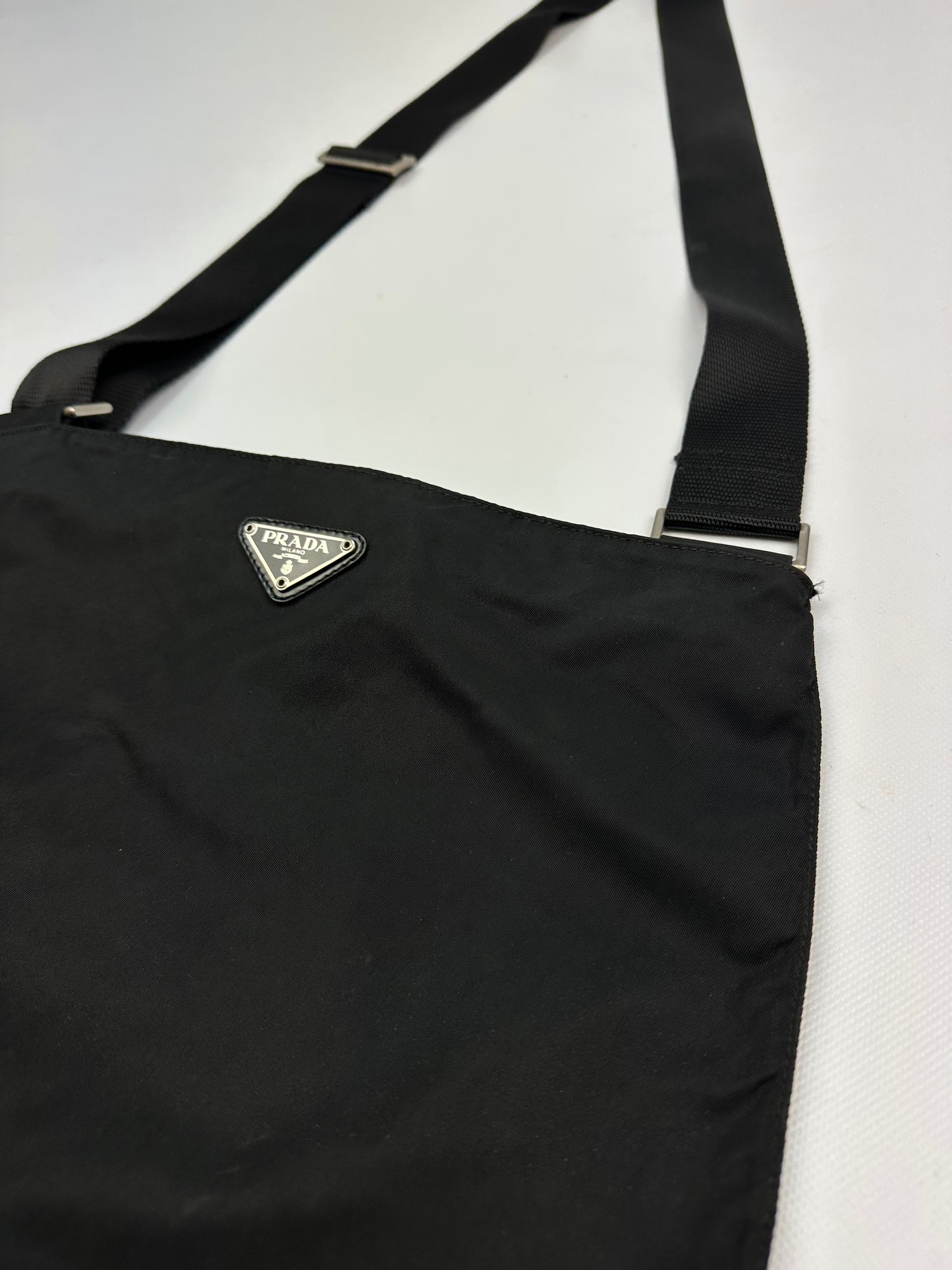 Vintage Prada Nylon Messenger Umhängetasche schwarz
