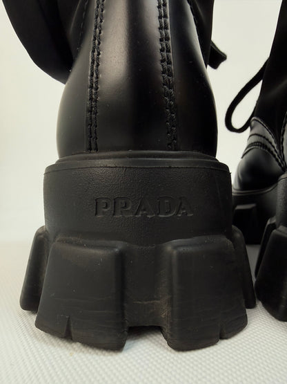 Prada Monolith Stiefel schwarz Gr. 41,5