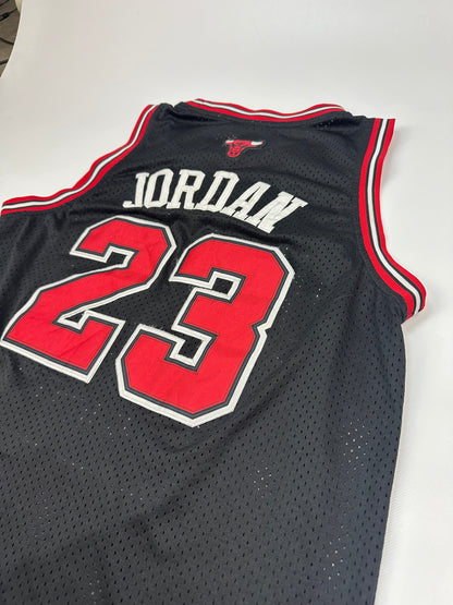 Vintage Nike Chicago Bulls / Jordan Basketball Trikot schwarz/rot Gr. M