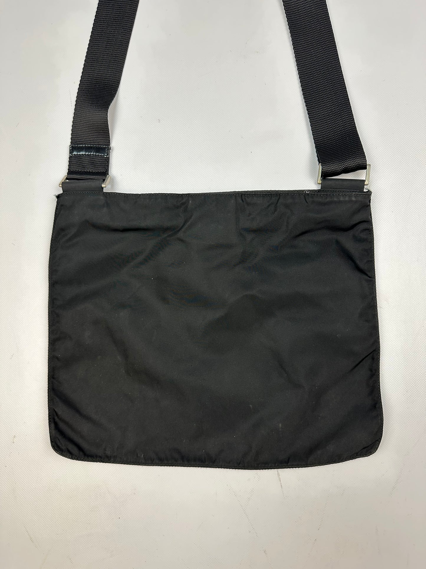 Vintage Prada Nylon Messenger Umhängetasche schwarz