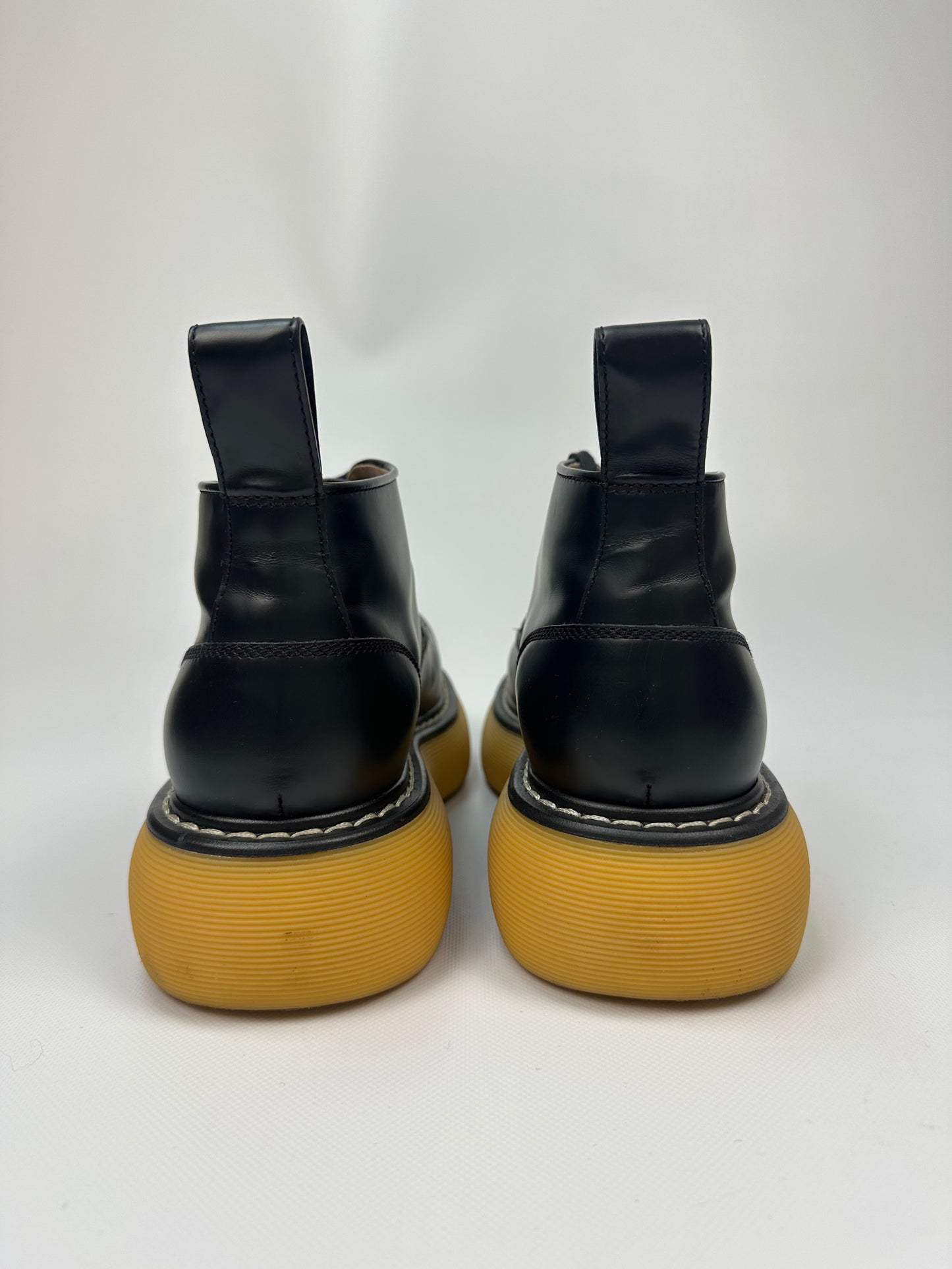 Bottega Veneta schwarz/braun Gr. 42,5