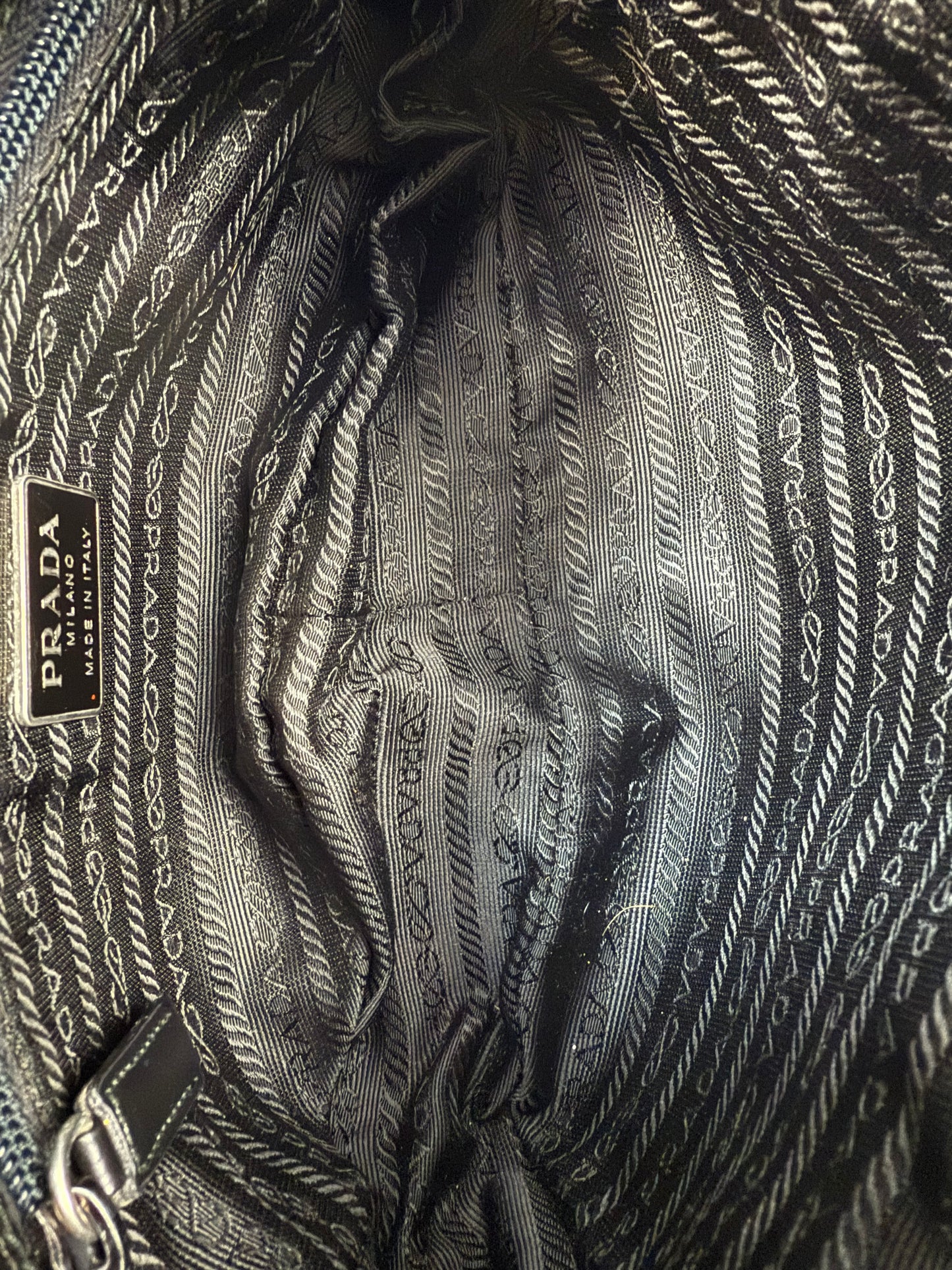 Prada Nylon Sidebag schwarz