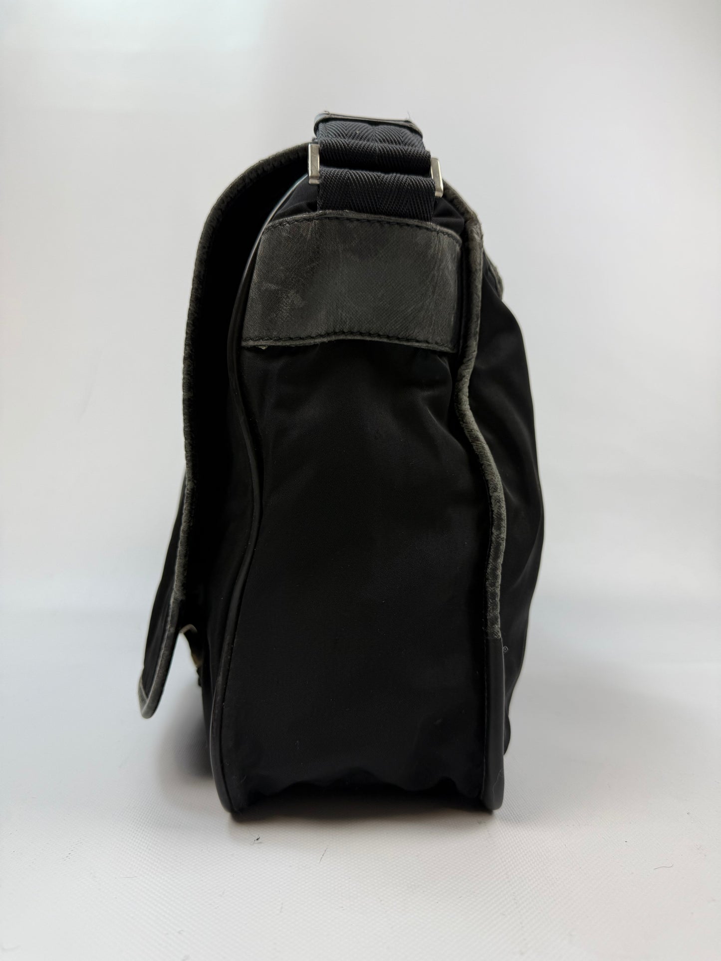 Prada Nylon Sidebag schwarz