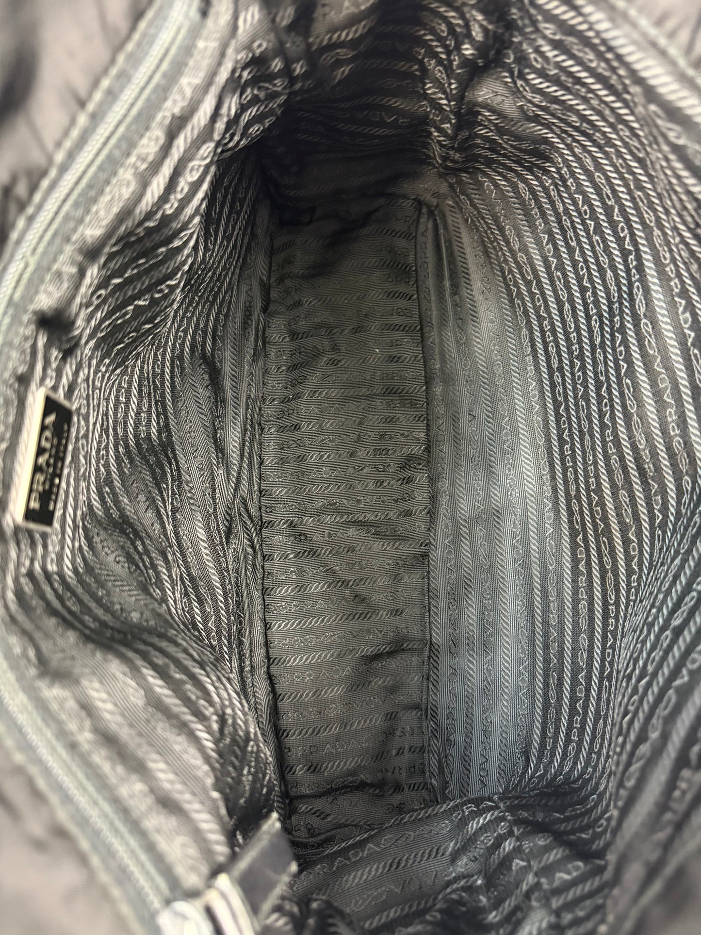 Prada Nylon Sidebag schwarz