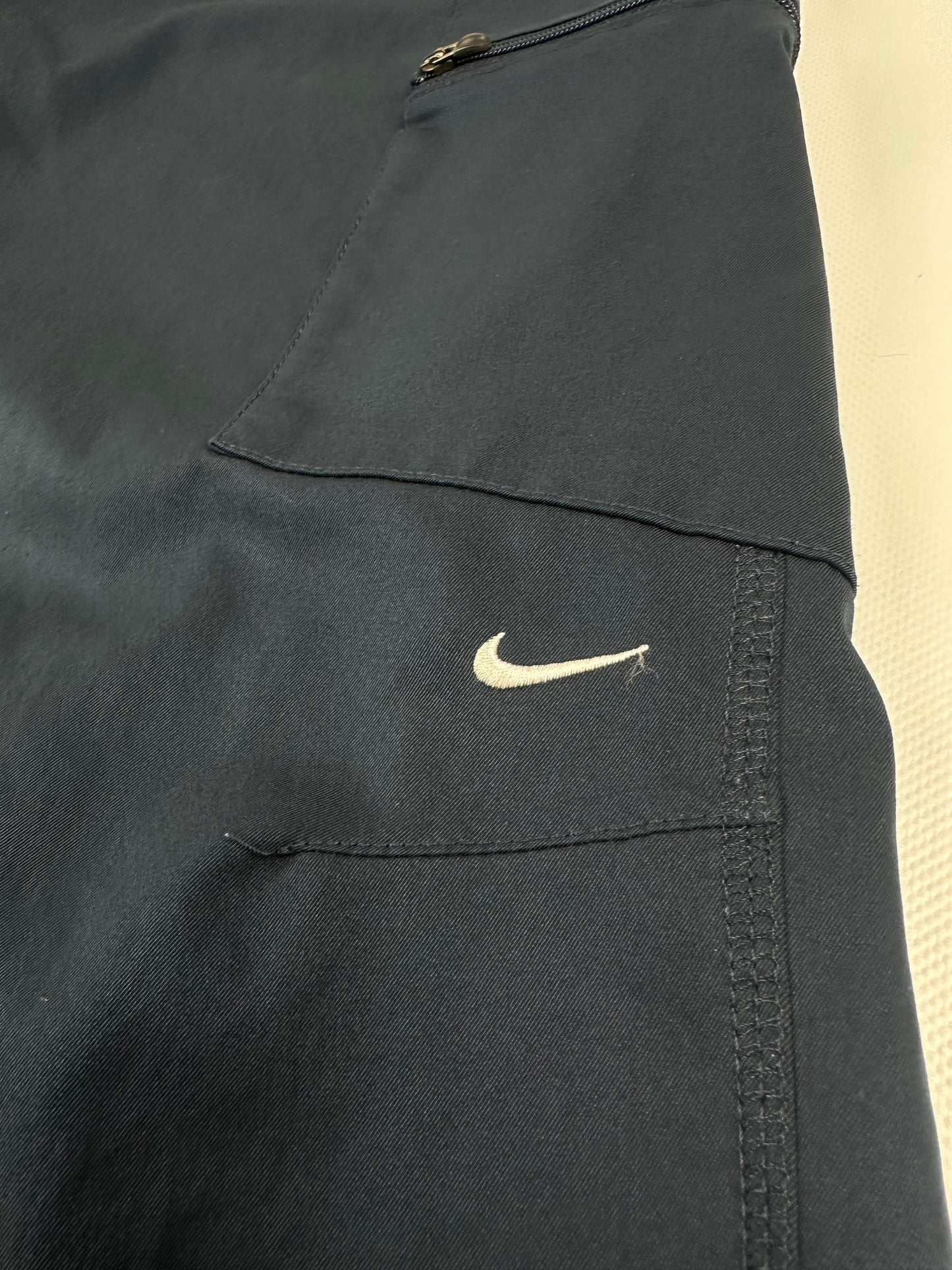 Vintage Nike Trackpants navy women's M