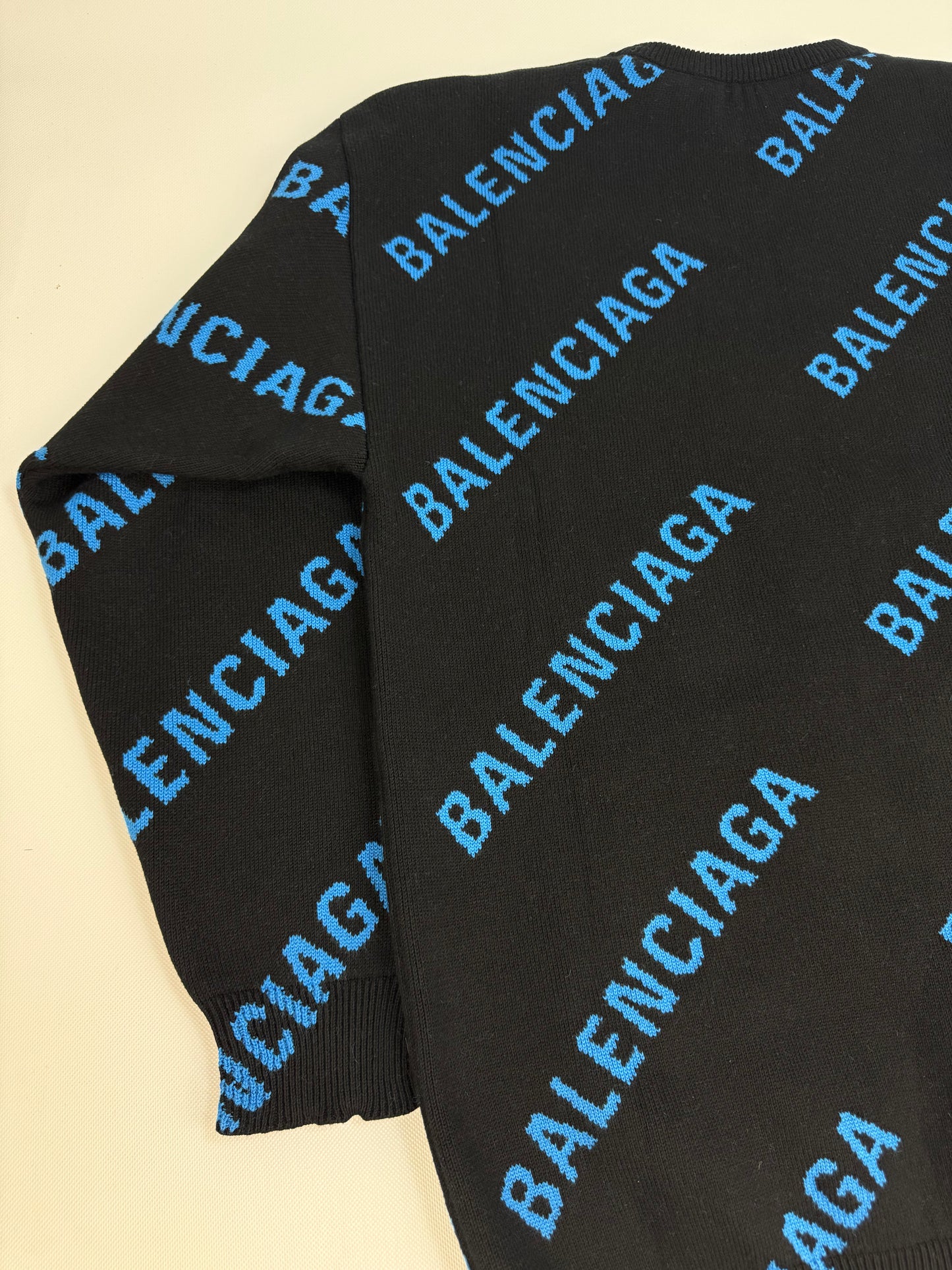 Balenciaga Pullover blau / schwarz Gr. S