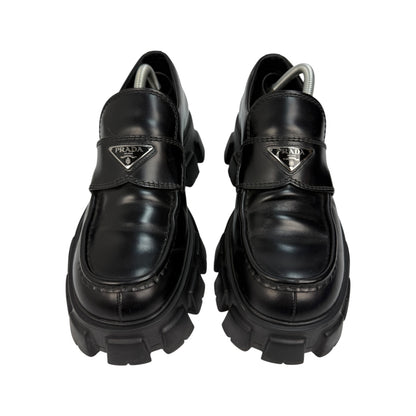 Prada Monolith Loafer schwarz Gr. 41,5
