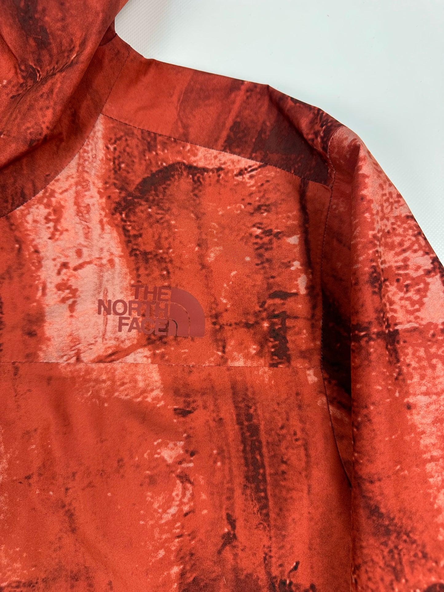 The North Face Regenjacke rot Gr. M
