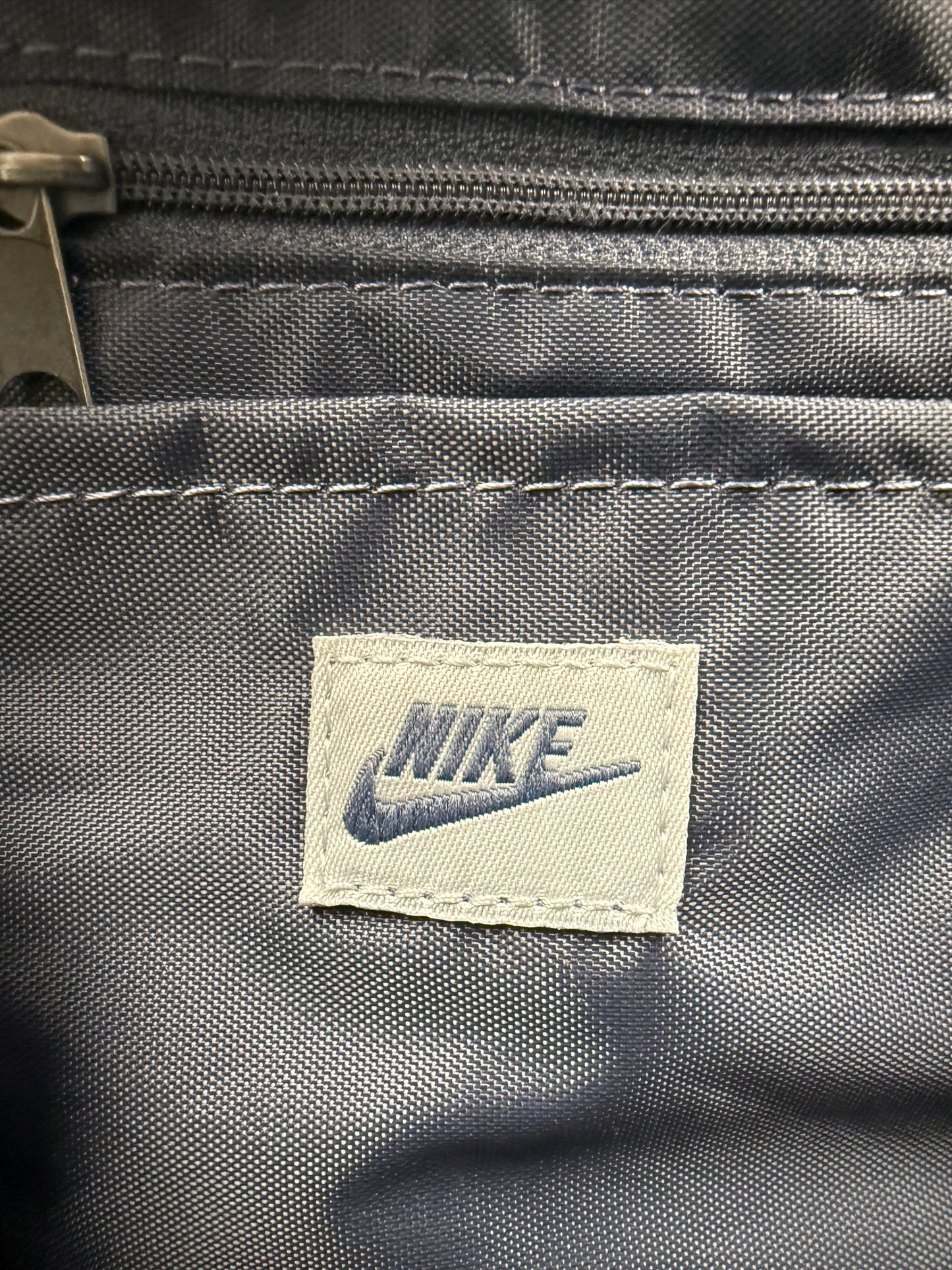 Vintage Nike Handtasche Silber 90s
