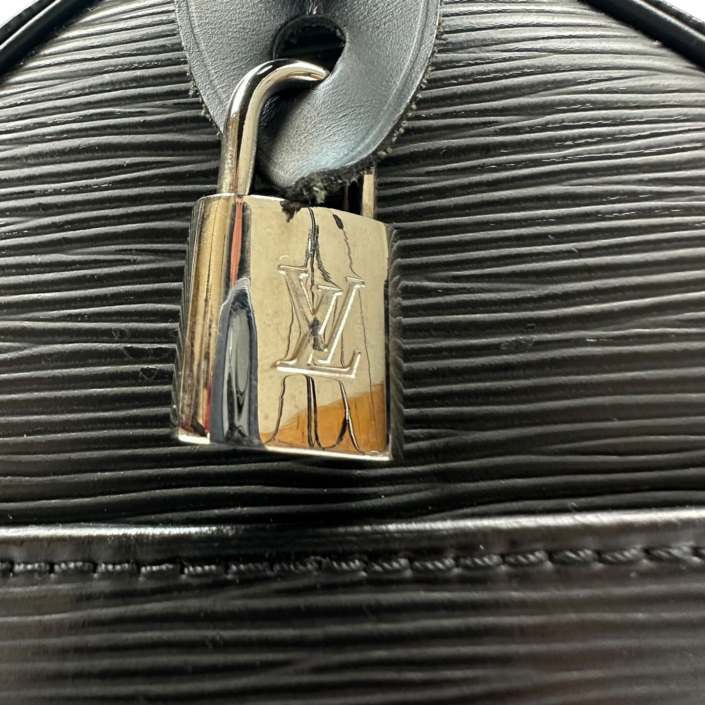 Louis Vuitton Speedy Epi Leder schwarz