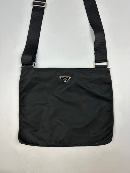 Vintage Prada Nylon Messenger Umhängetasche schwarz