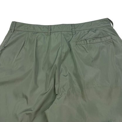 Vintage Prada Hose kurz hellgrün 48
