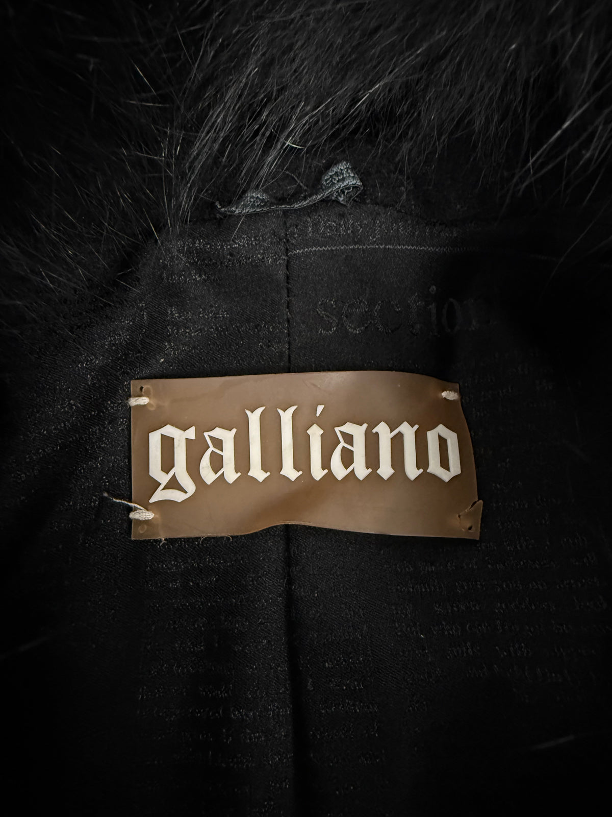 Vintage Galliano Mantel