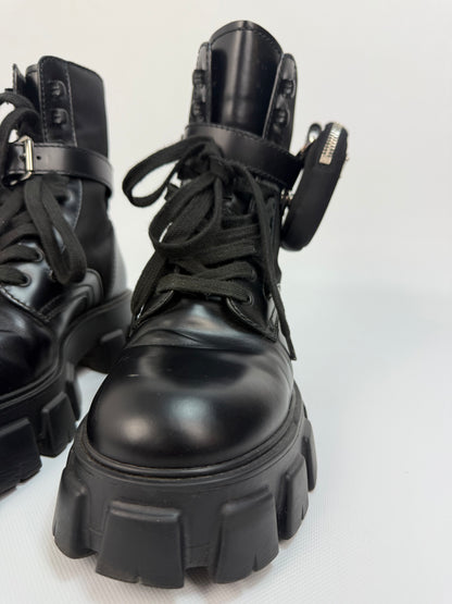 Prada Monolith Stiefel schwarz Gr. 41,5