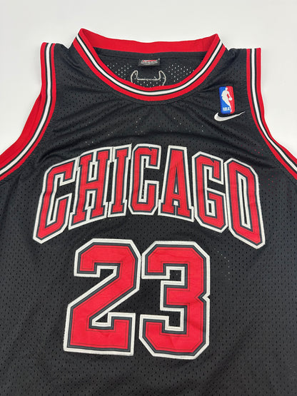 Vintage Nike Chicago Bulls / Jordan Basketball Trikot schwarz/rot Gr. M