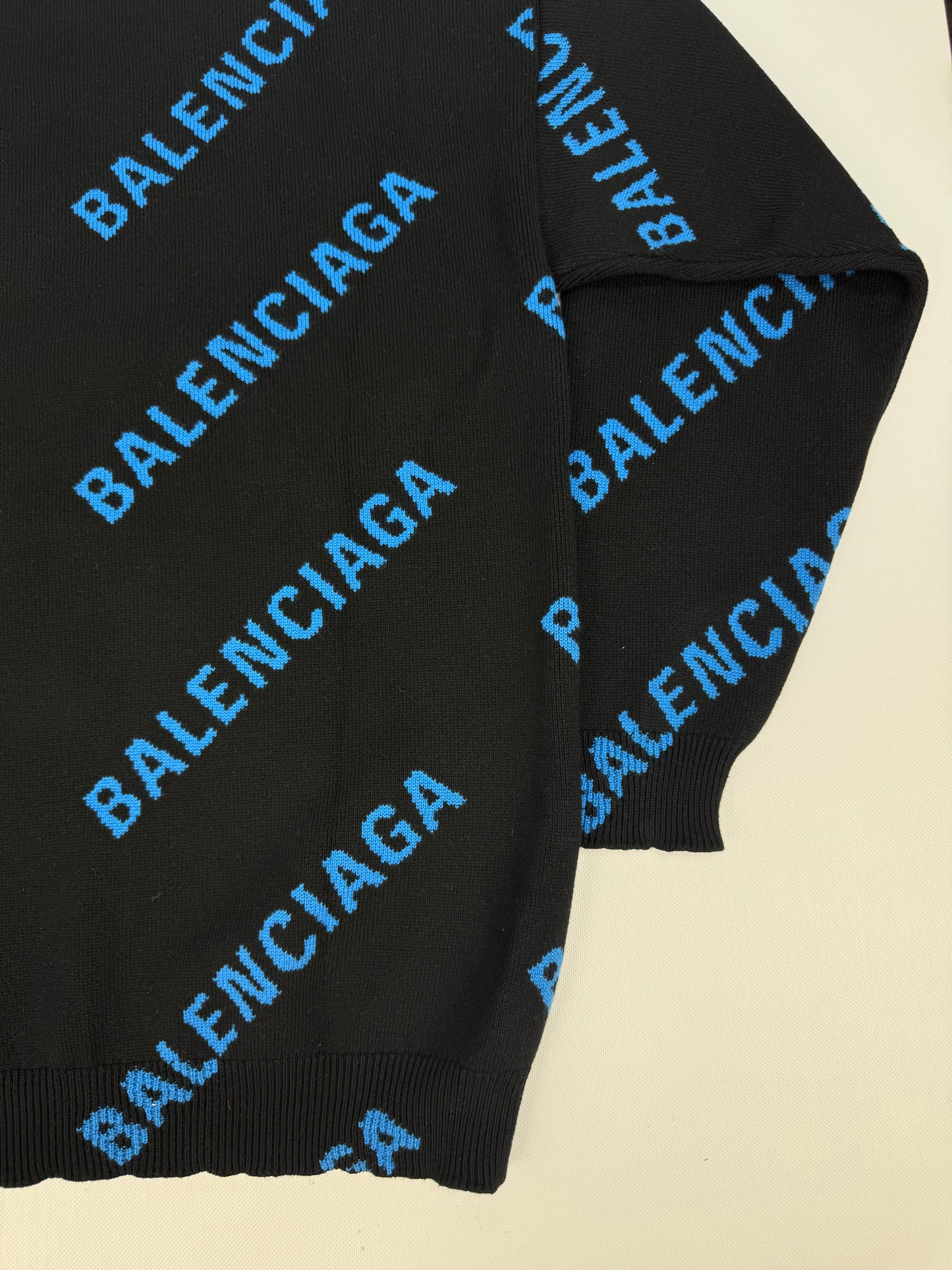 Balenciaga Pullover blau / schwarz Gr. S