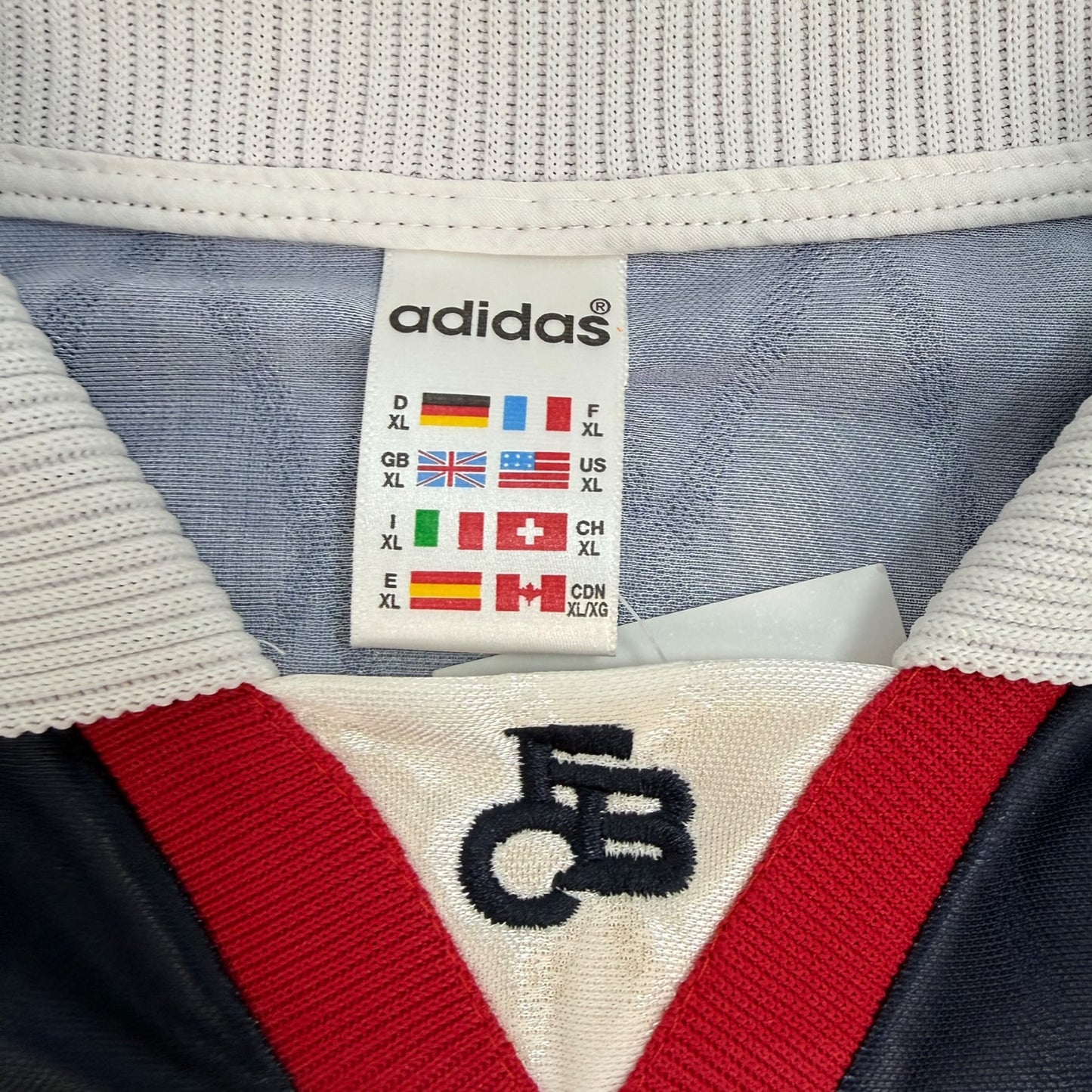 Vintage FC Bayern Fußballtrikot Matthäus dunkelblau Gr. XL