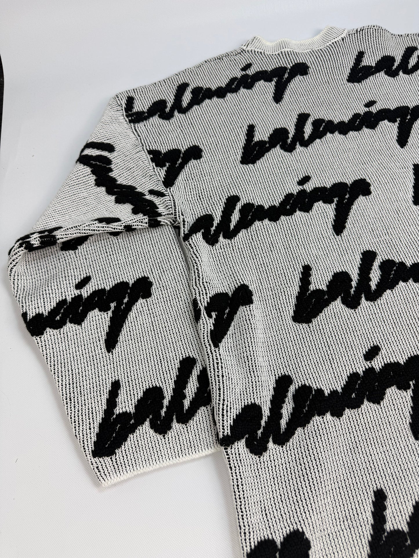 Balenciaga Pullover weiß / schwarz Gr. M