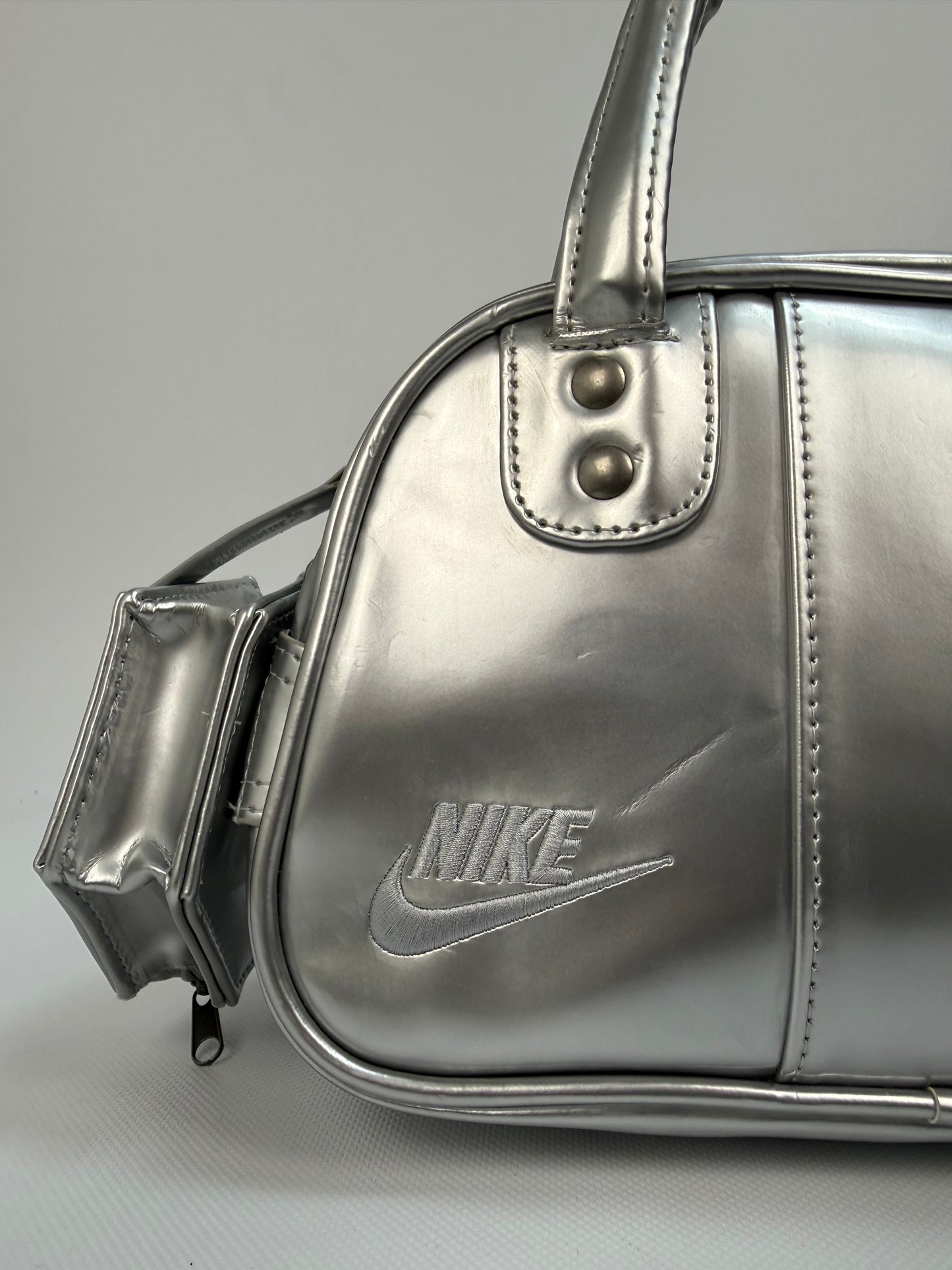 Vintage Nike Handtasche Silber 90s