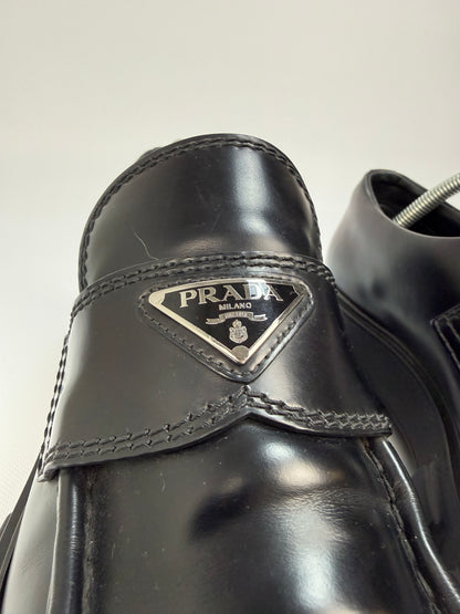 Prada Monolith Loafer schwarz Gr. 41,5
