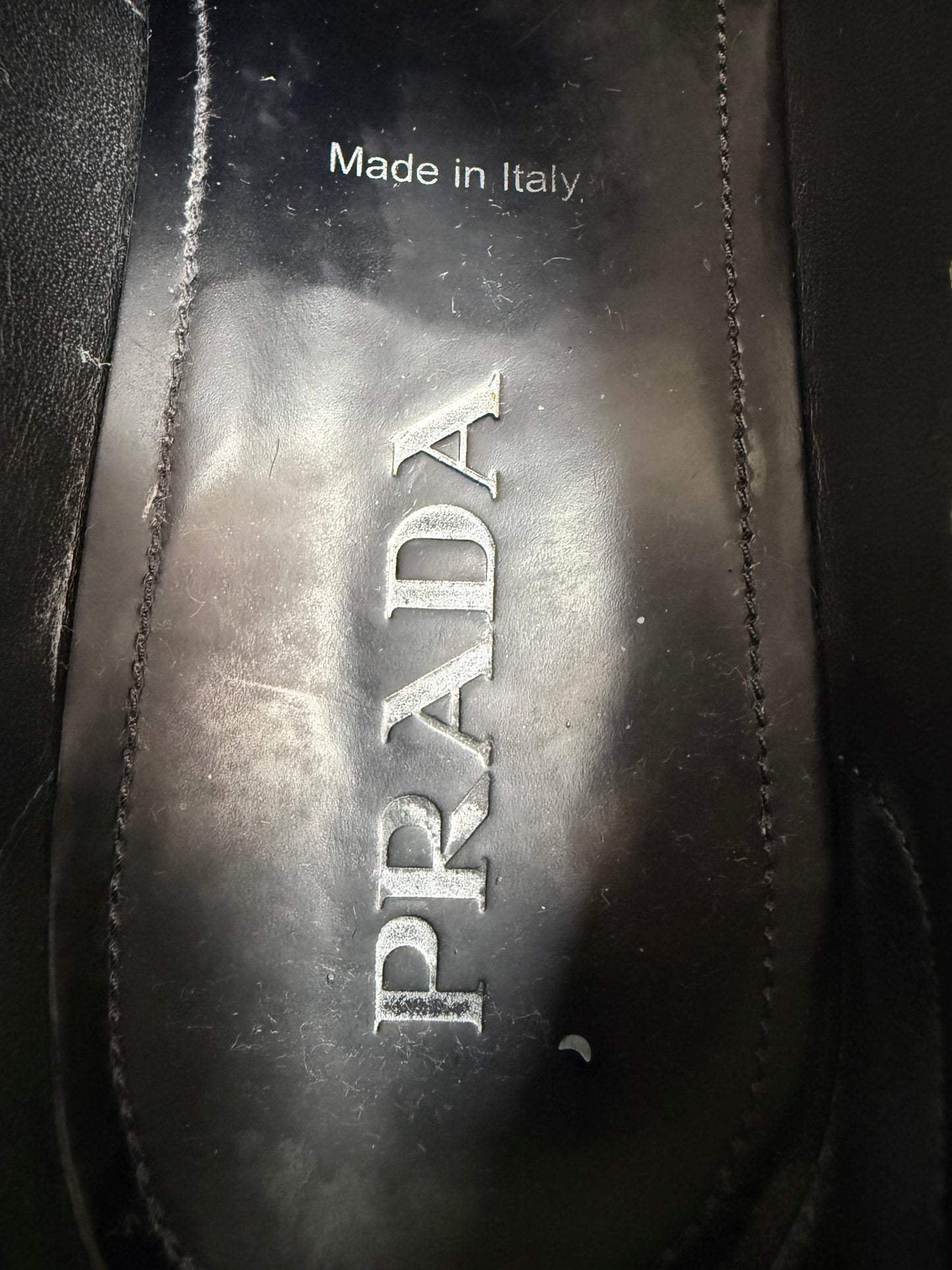 Prada Monolith Loafer schwarz Gr. 41,5
