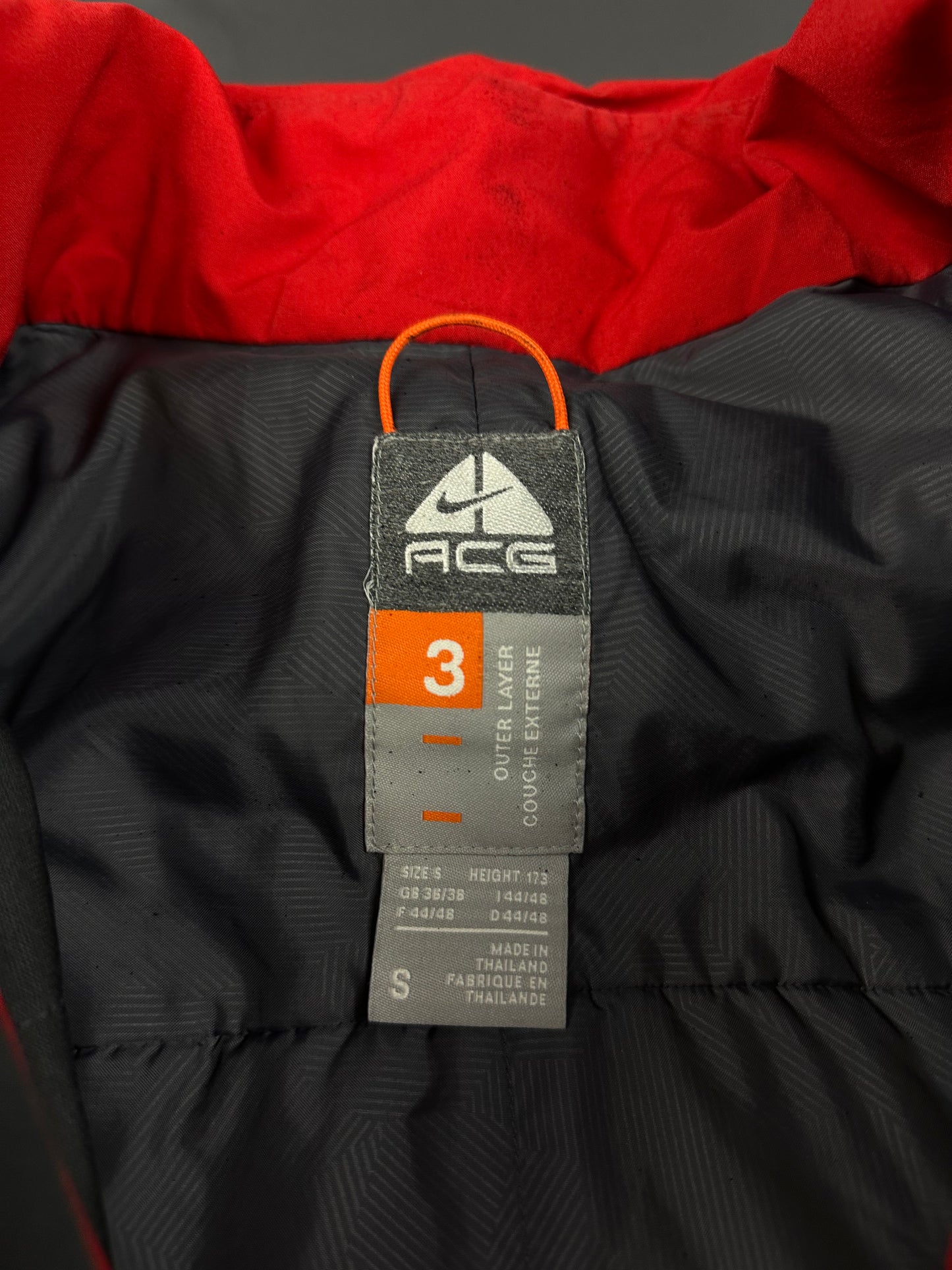 Vintage Nike ACG jacket red S
