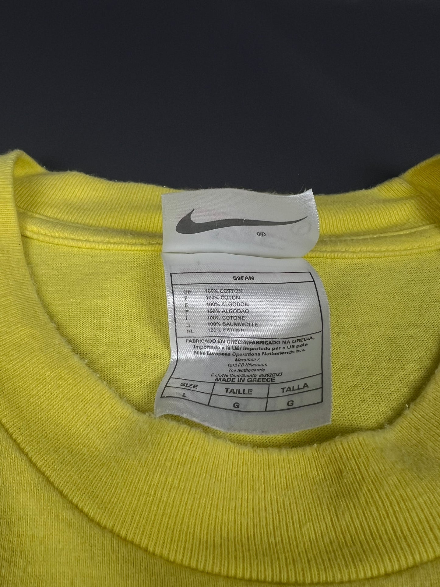 Vintage Nike Just Do It T-Shirt yellow