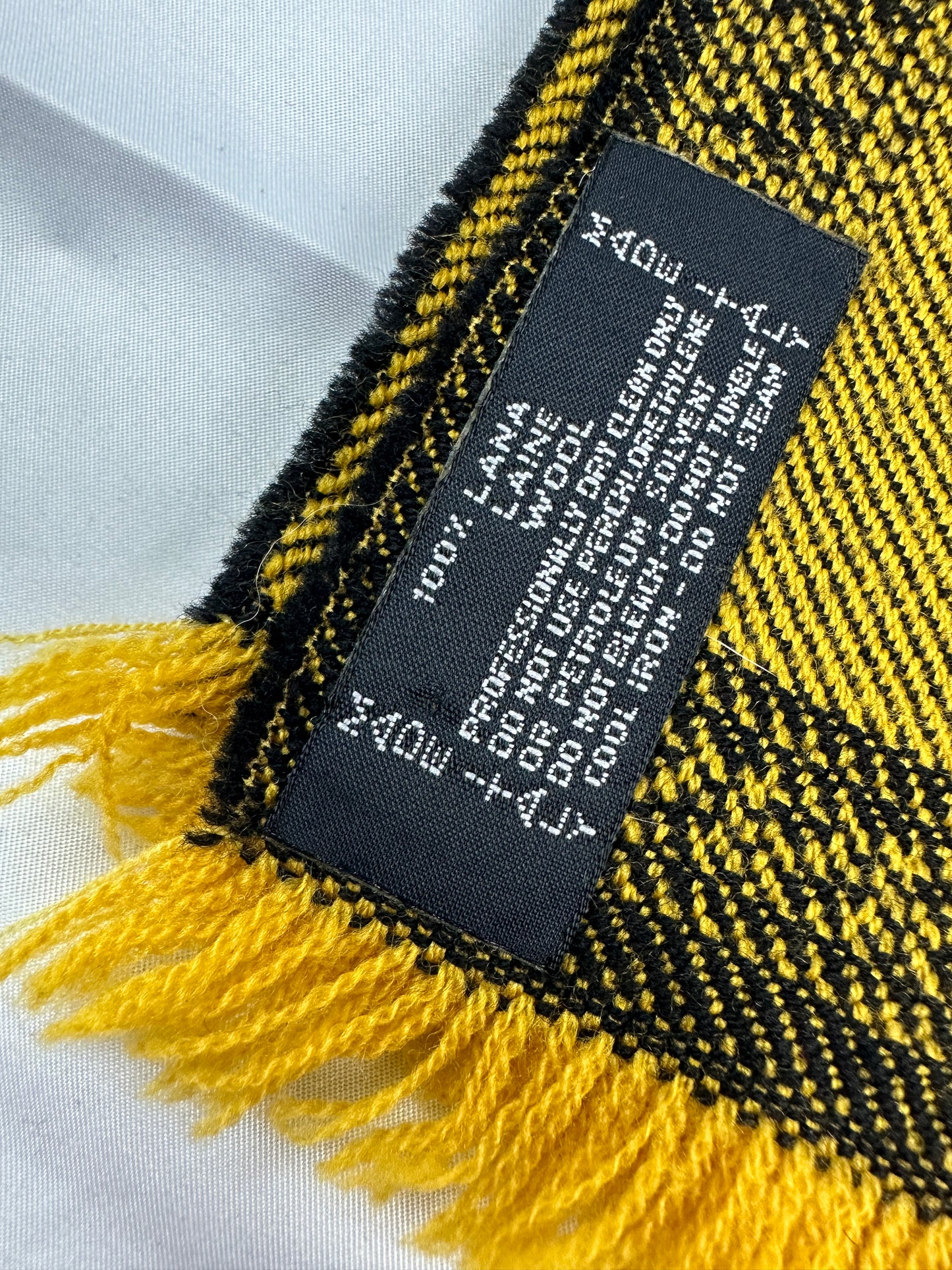 Vintage Versace Schal gelb