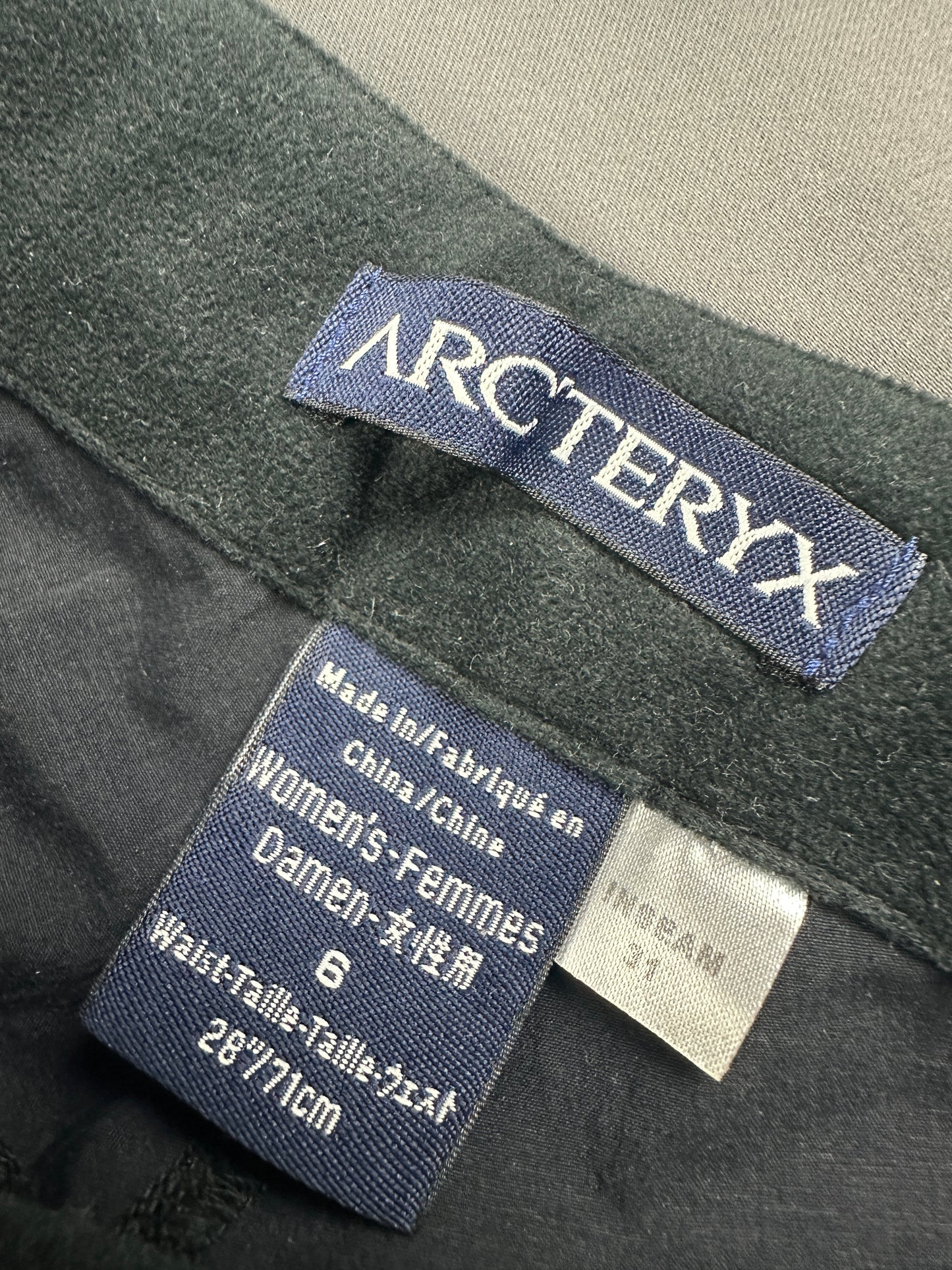 Vintage Arcteryx Pants Women's 28