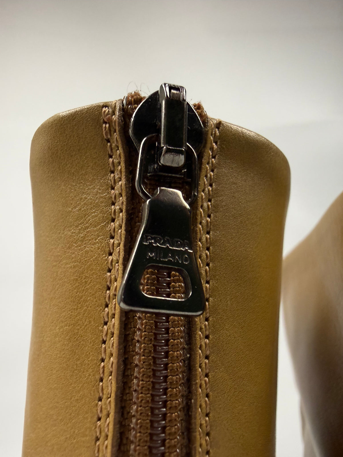 Vintage Prada Stiefel