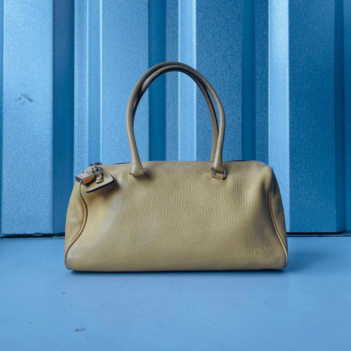 Vintage Prada Handtasche Leder Gelb